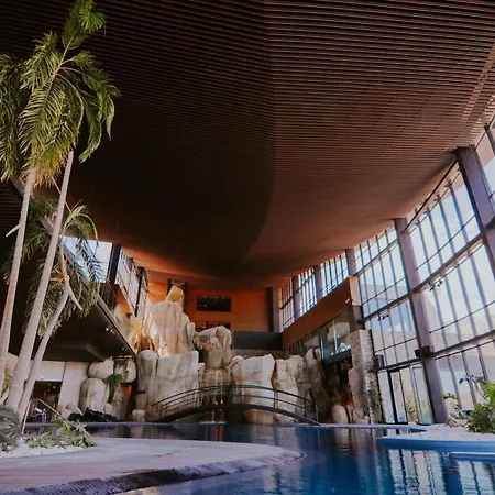 H2otel Congress & Medical 4*