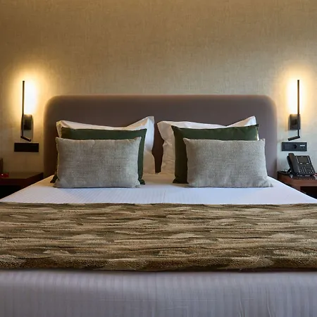 Hotel H2otel Congress & Medical 4*